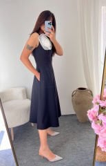 GÜL BROŞLU ELBİSE