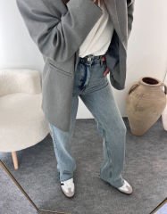ZARA STRAIGHT JEAN
