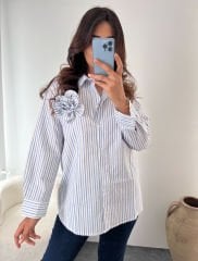 GÜL BROŞLU GÖMLEK