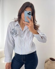 GÜL BROŞLU GÖMLEK
