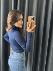 Massi Boğazlı Body Lacivert