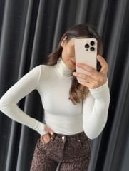 Massi Boğazlı Body Beyaz