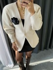 Belden Oturtmalı Kaşe Blazer Krem